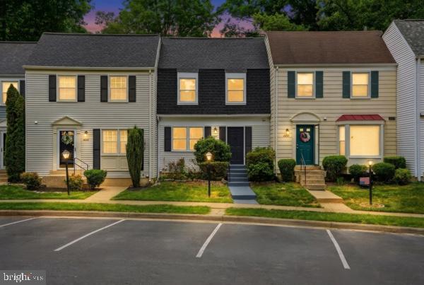 6606 Birchleigh Way, Alexandria