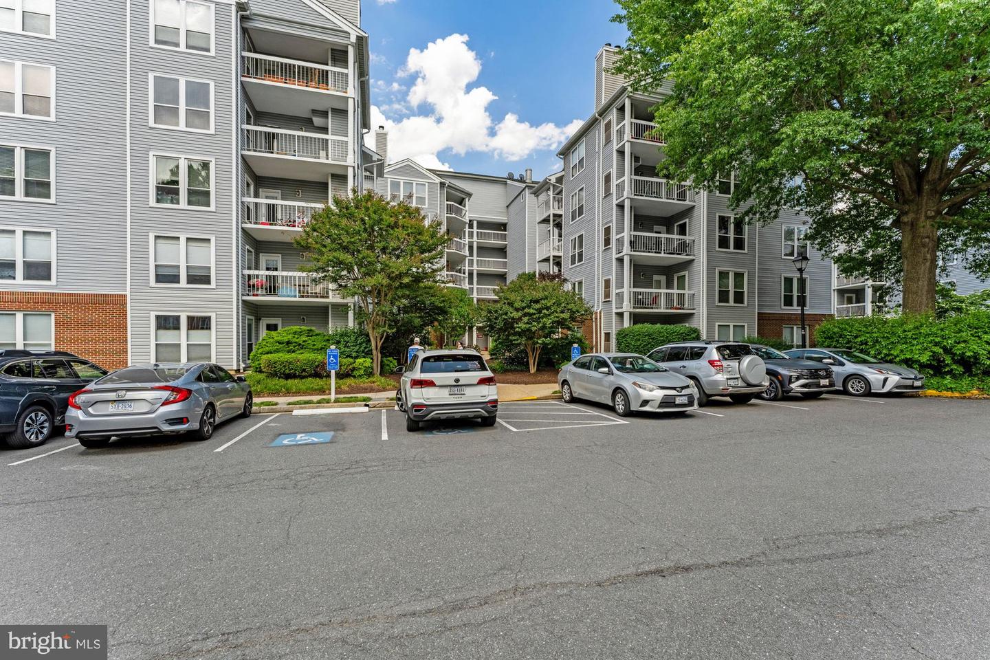 3175 Summit Square Drive #5-C2, Oakton