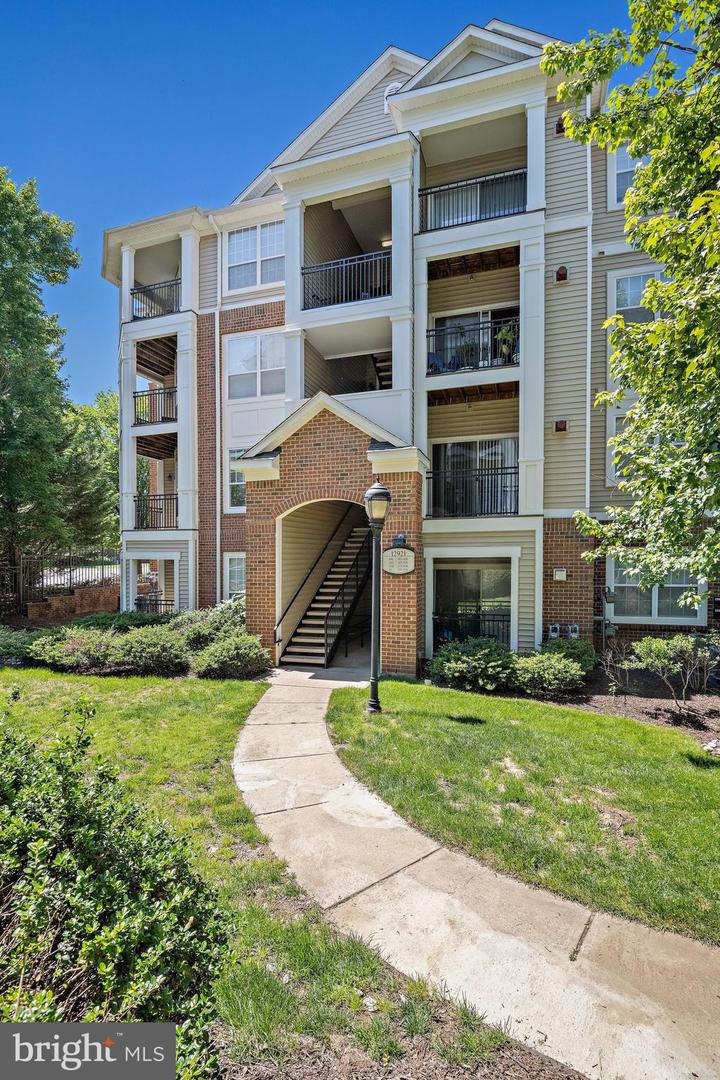 12921 Centre Park Circle #206, Herndon