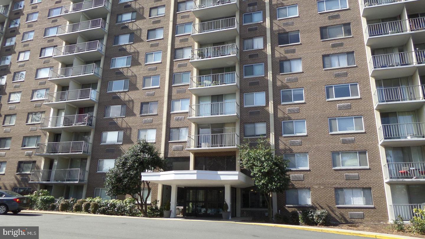 2059 Huntington Ave # 1100