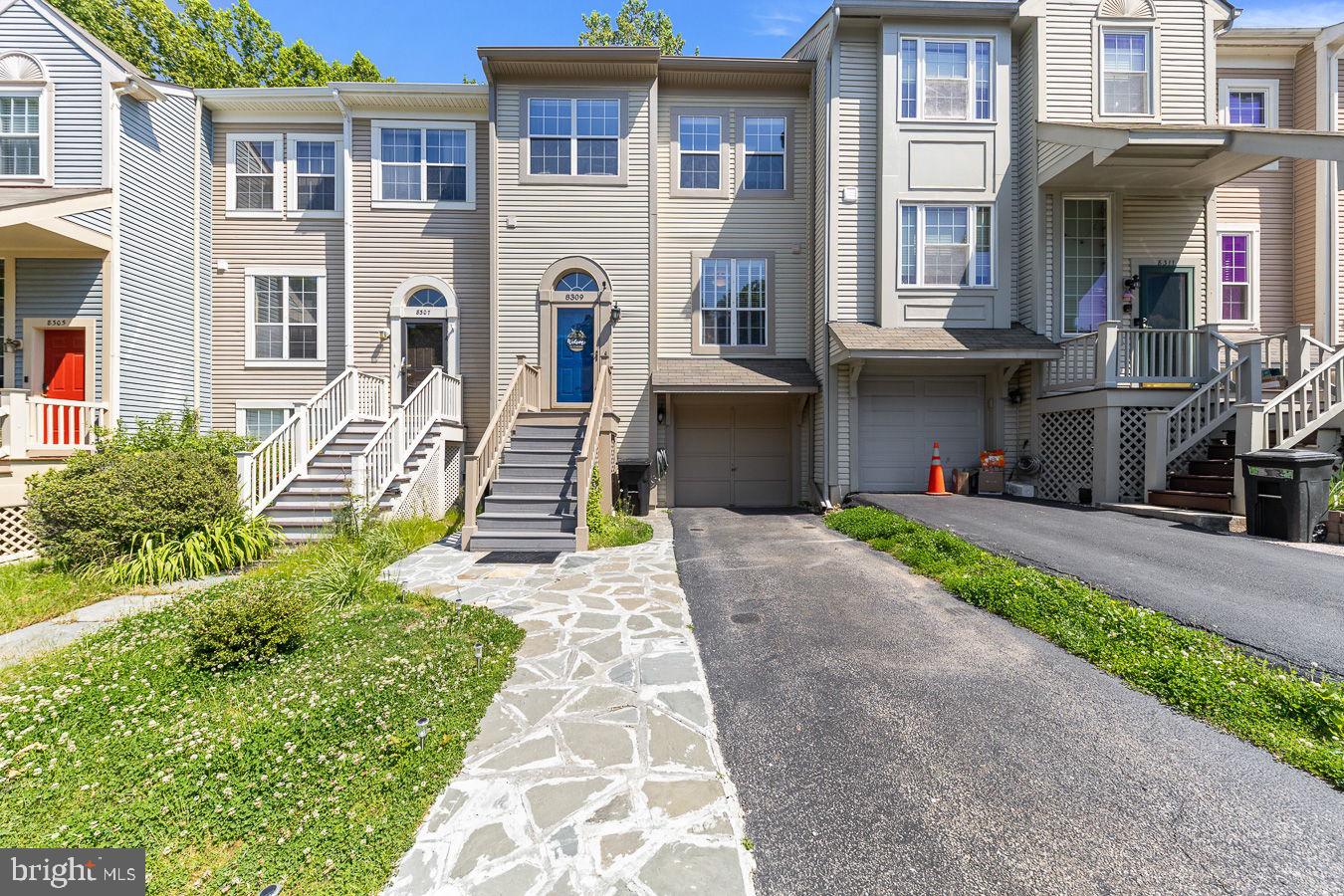 8309 Linden Oaks Court