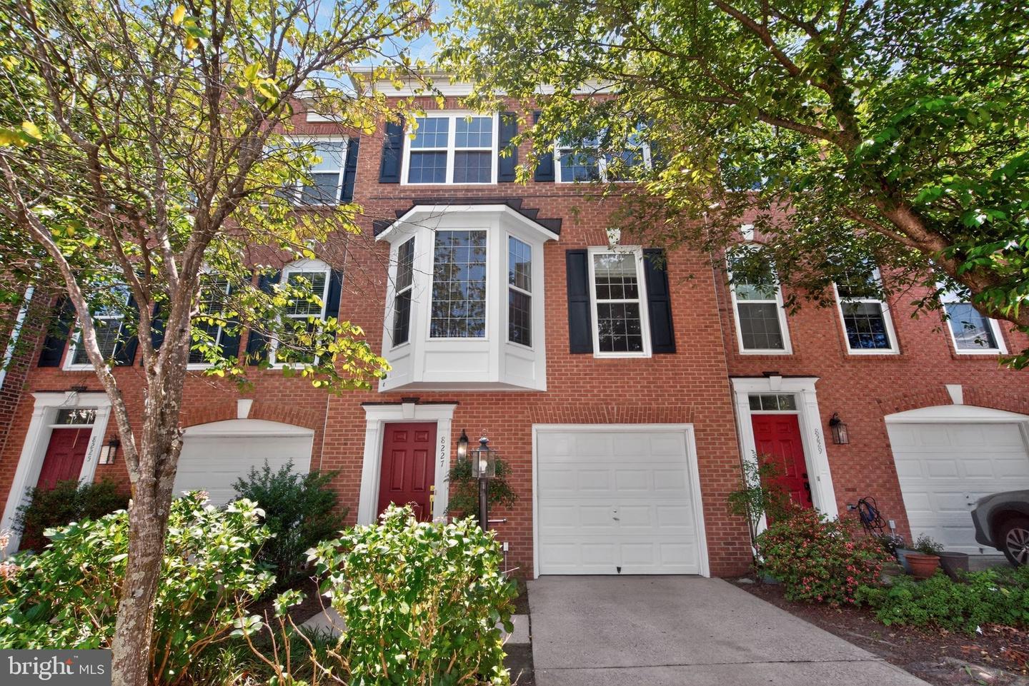 8227 Singleleaf Lane, Lorton