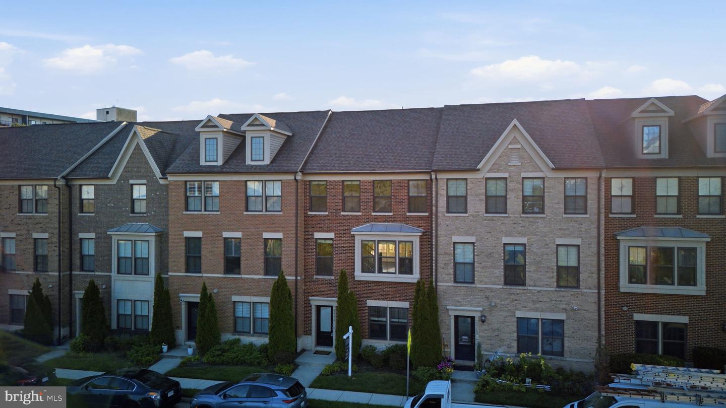 3714 Powell Lane