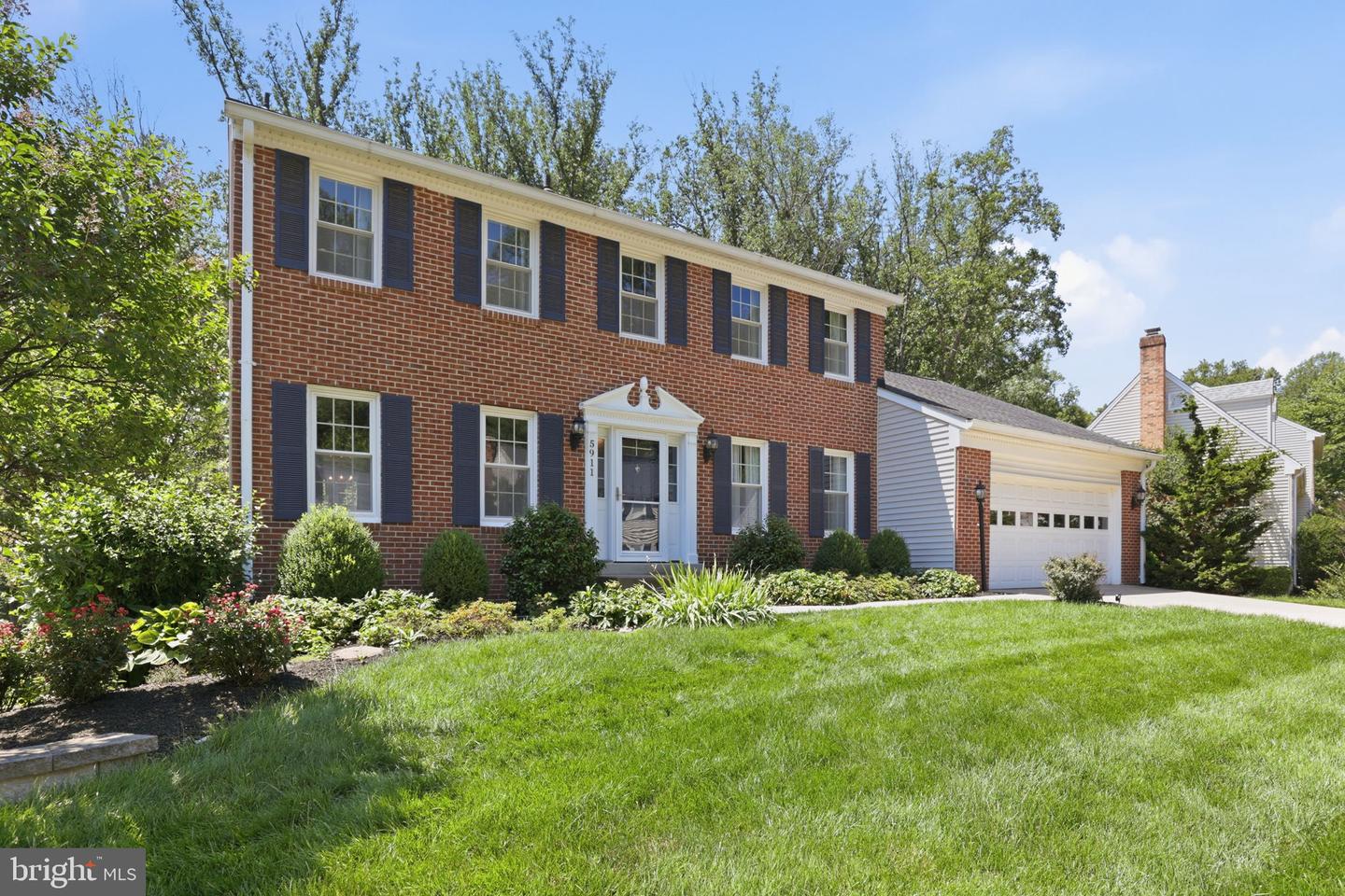 5911 Oakland Park Drive, Burke