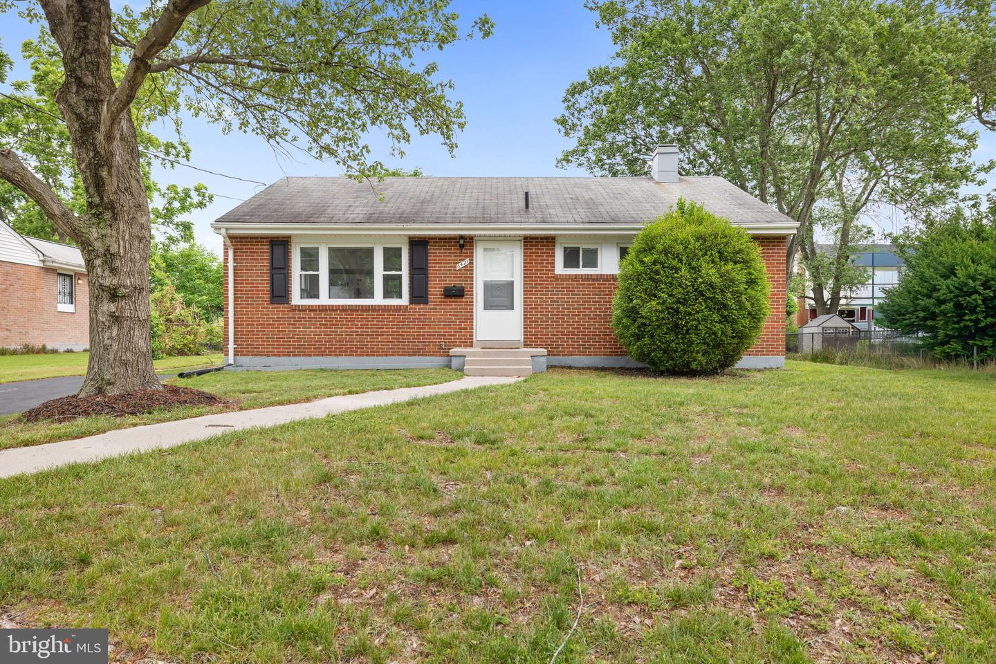 6421 Dorset Drive, Alexandria