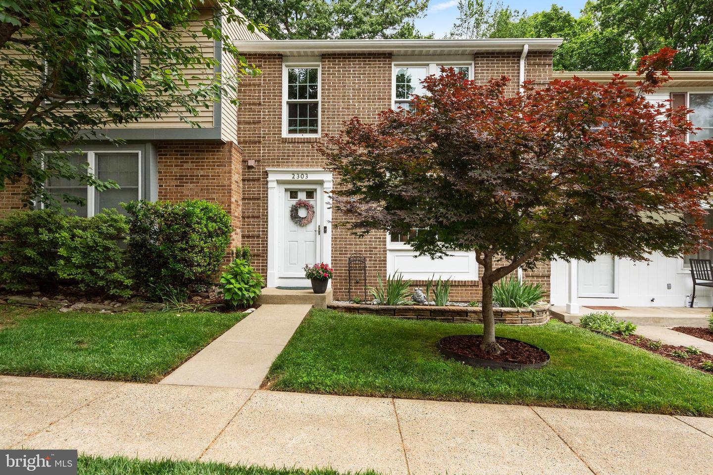 2303 Middle Creek Lane, Reston