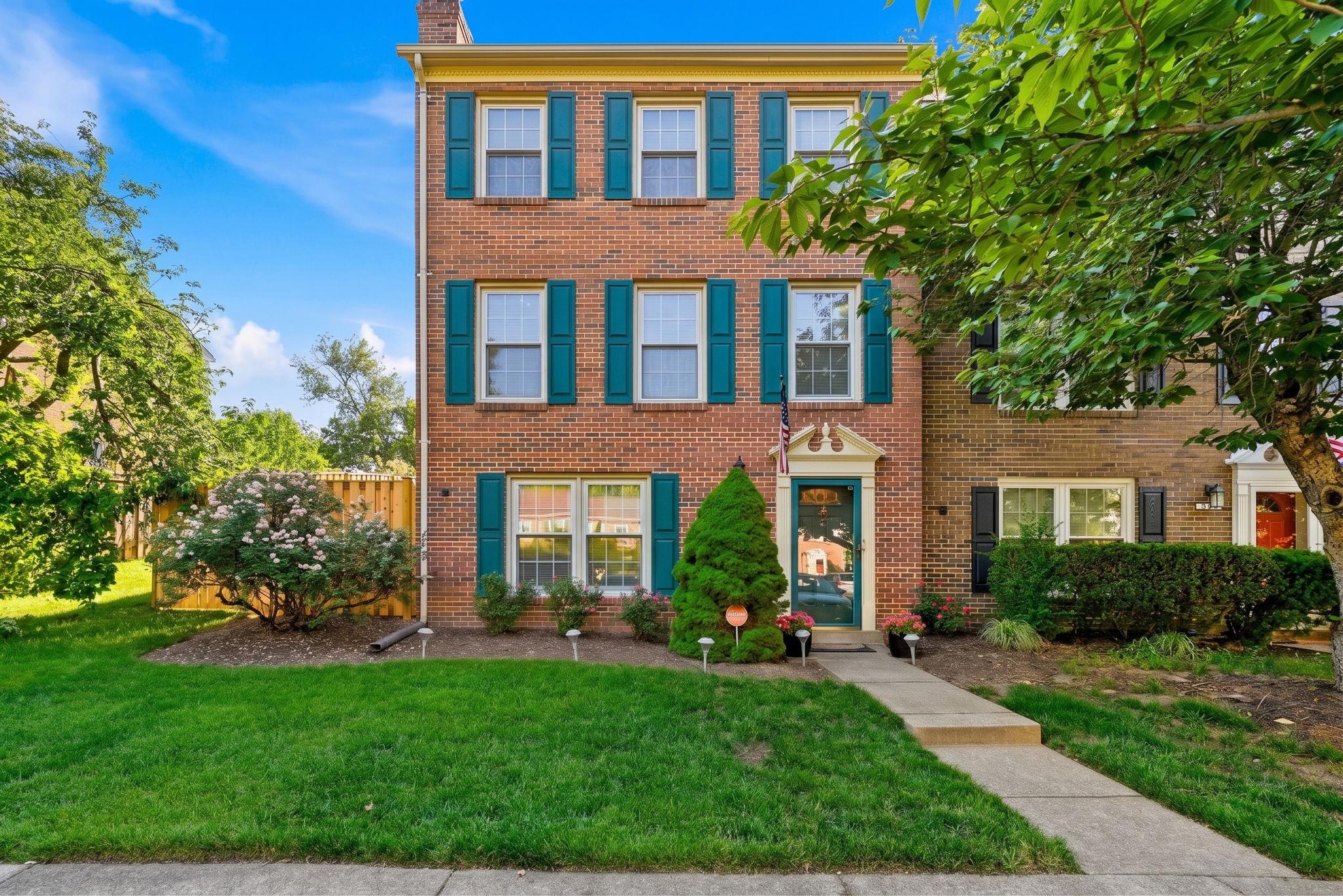 8218 Doctor Craik Court, Alexandria