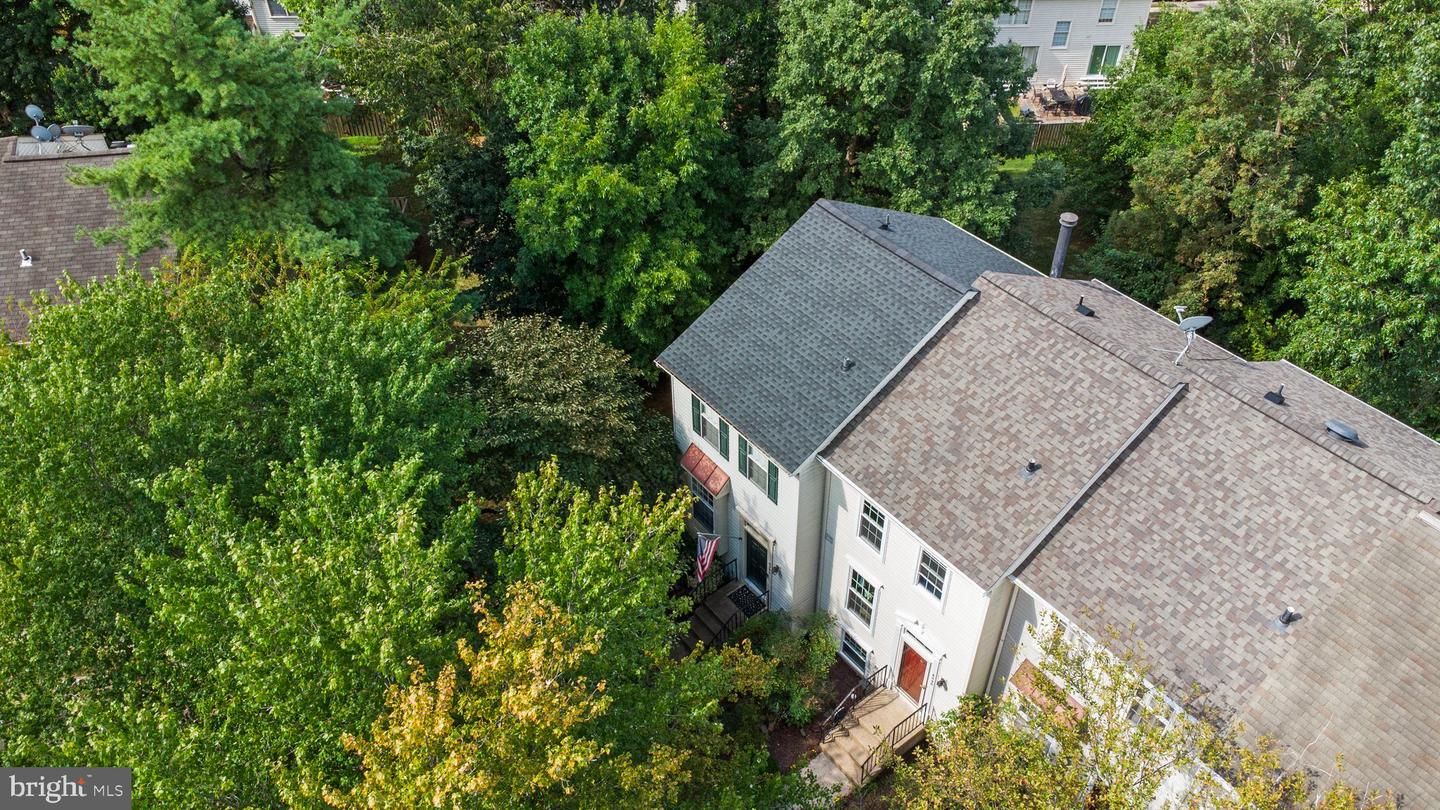 6592 Skylemar Trail, Centreville