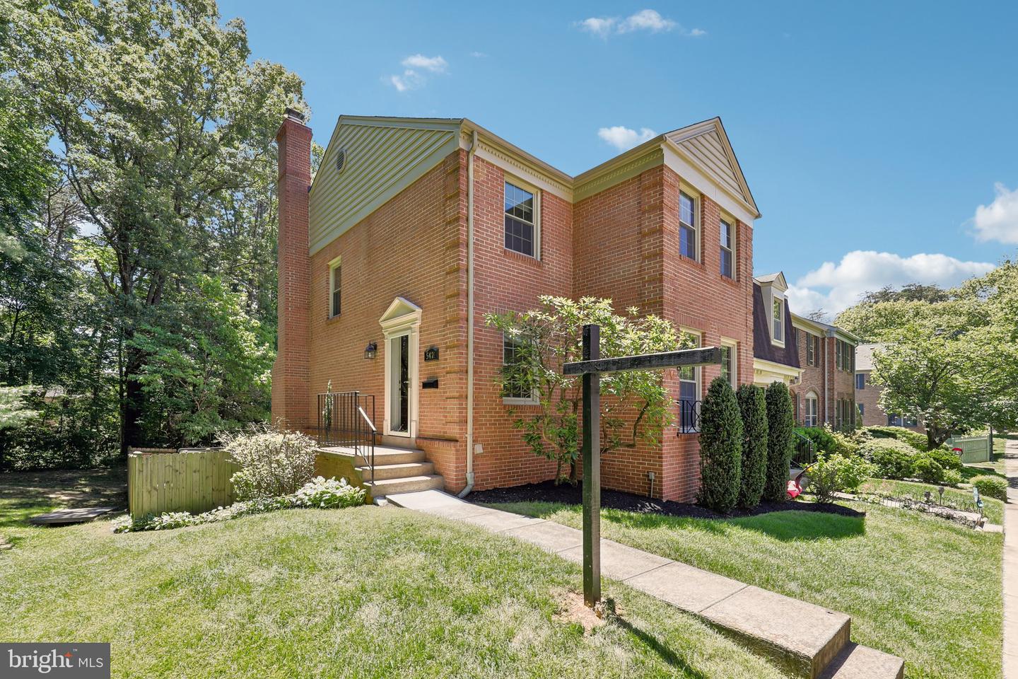 5421 Cheshire Meadows Way, Fairfax