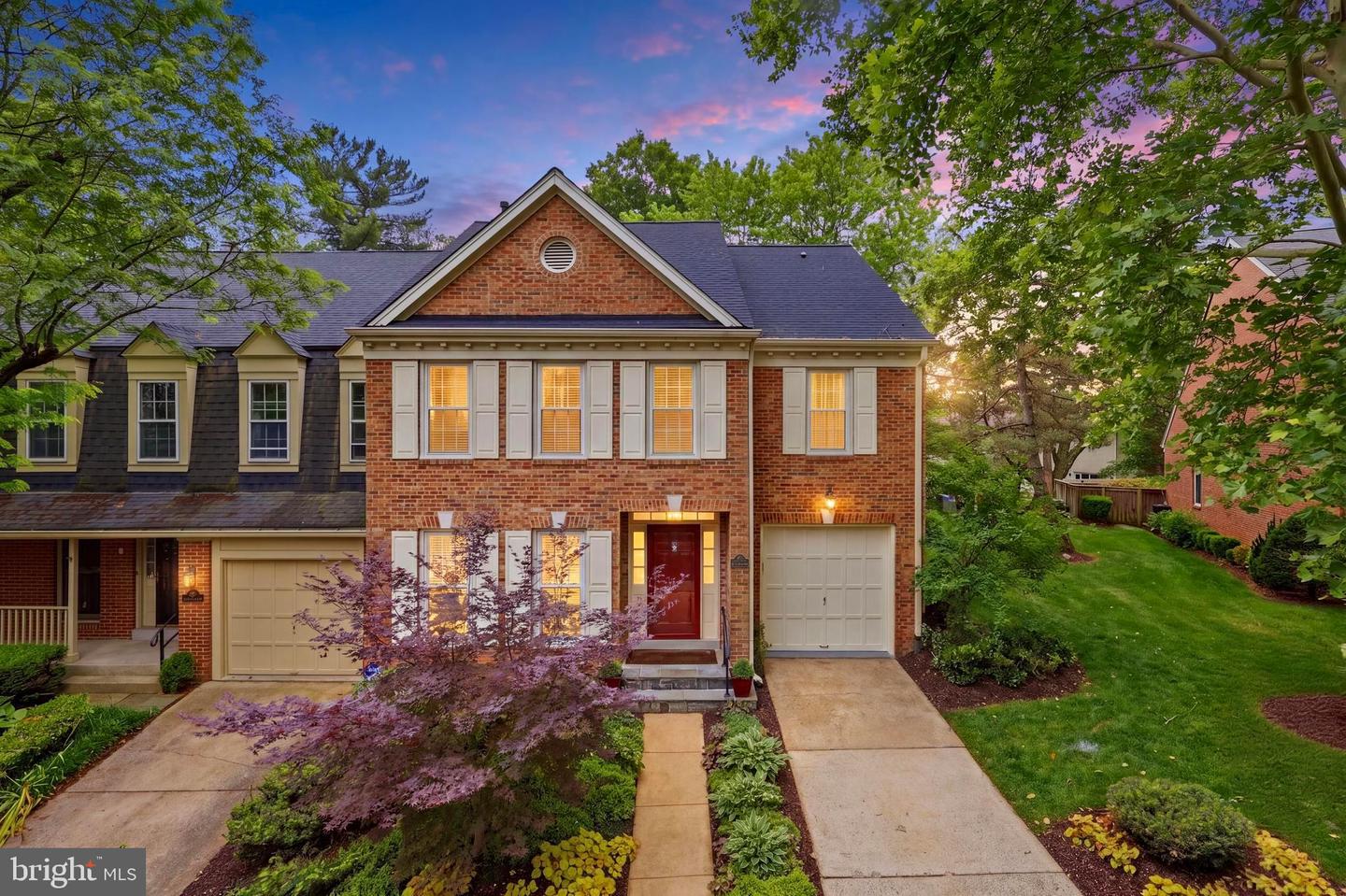 7257 Mclean Commons Lane, Mclean
