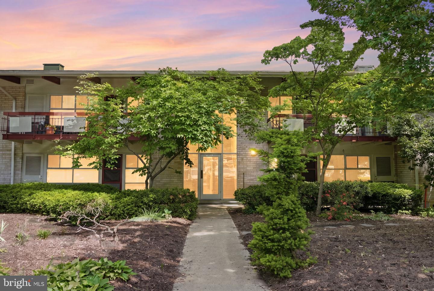 4335 Americana Drive #203