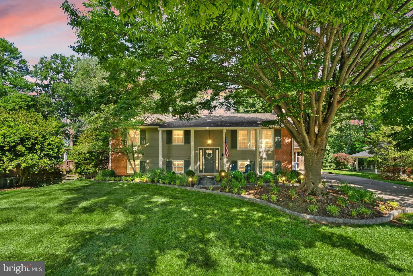 8446 Porter Lane, Alexandria