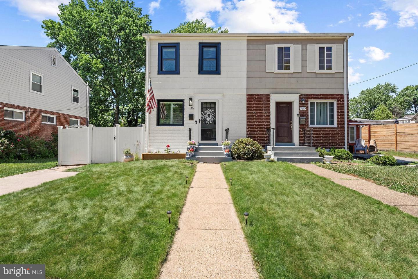2204 Dartmouth Drive, Alexandria