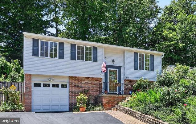 8471 Great Lake Lane
