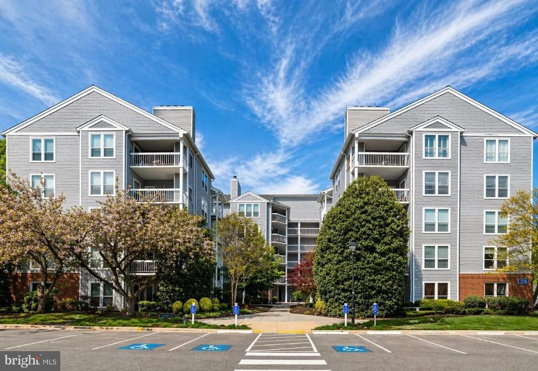 3176 Summit Square Drive #4-A3
