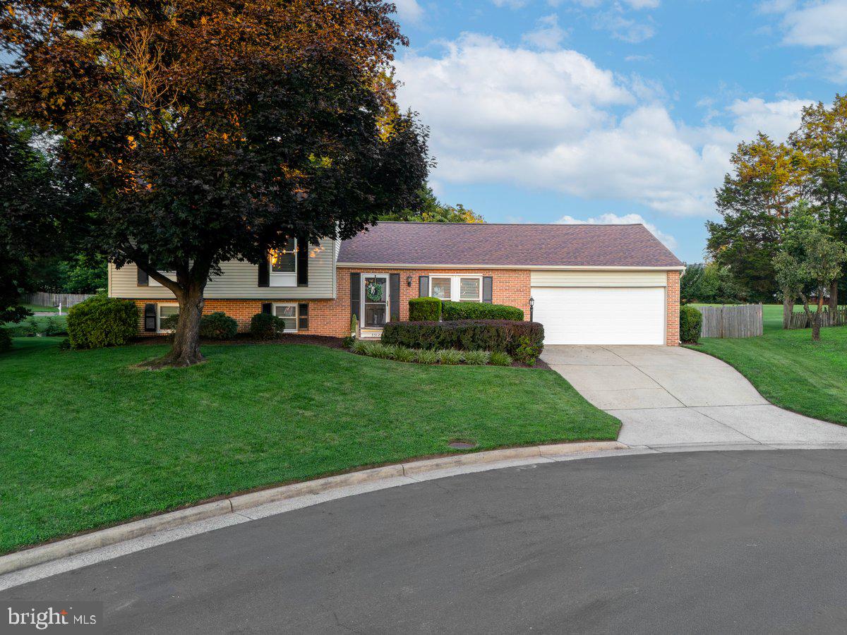5512 Fence Post Court