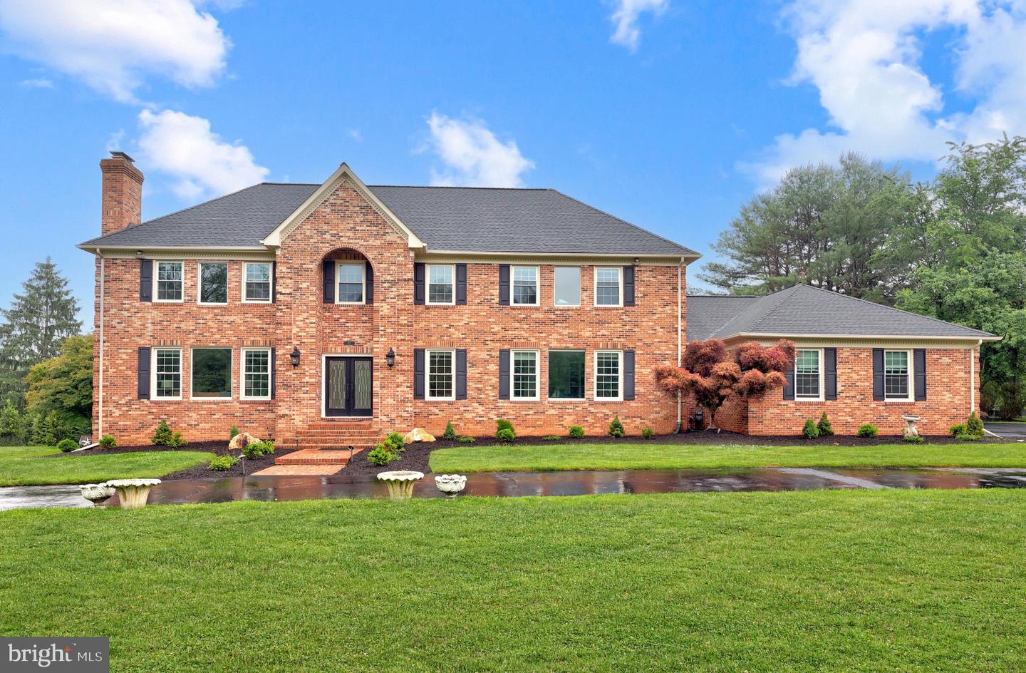 517 Seneca Road