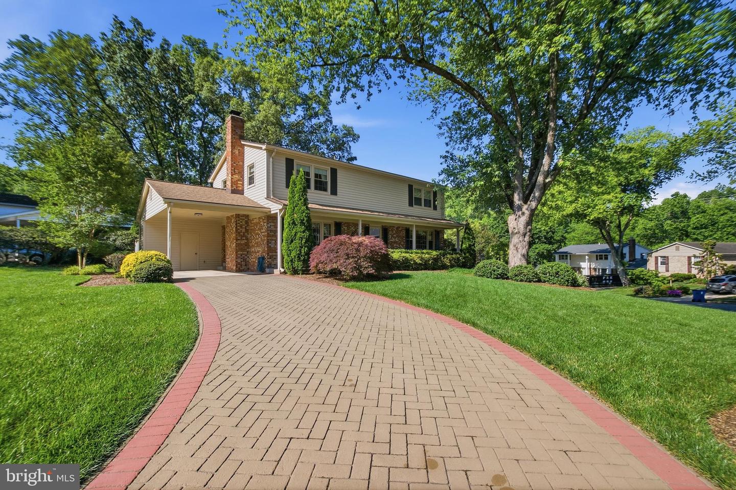 9385 Saddlemount Court