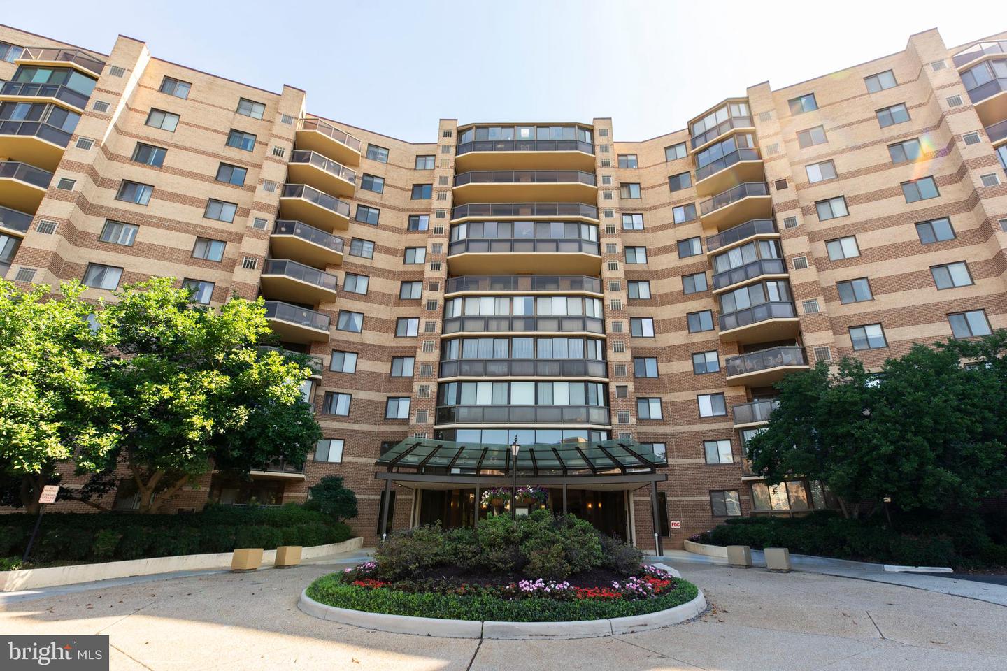 8380 Greensboro Drive #607, Mclean