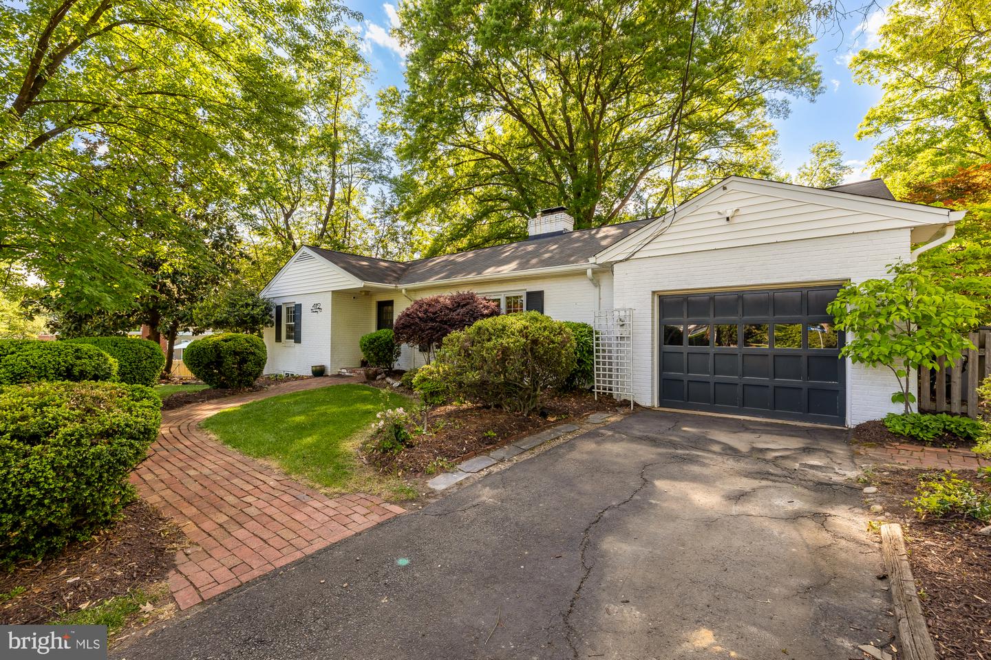 4112 Downing Street, Annandale