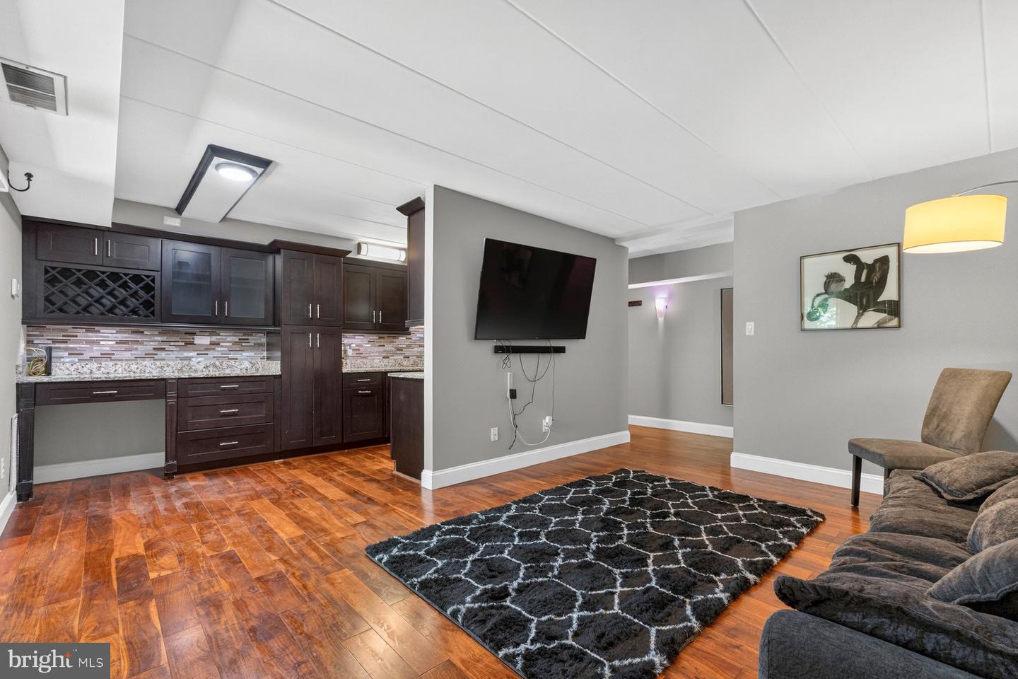 2330 Freetown Court #4/1b