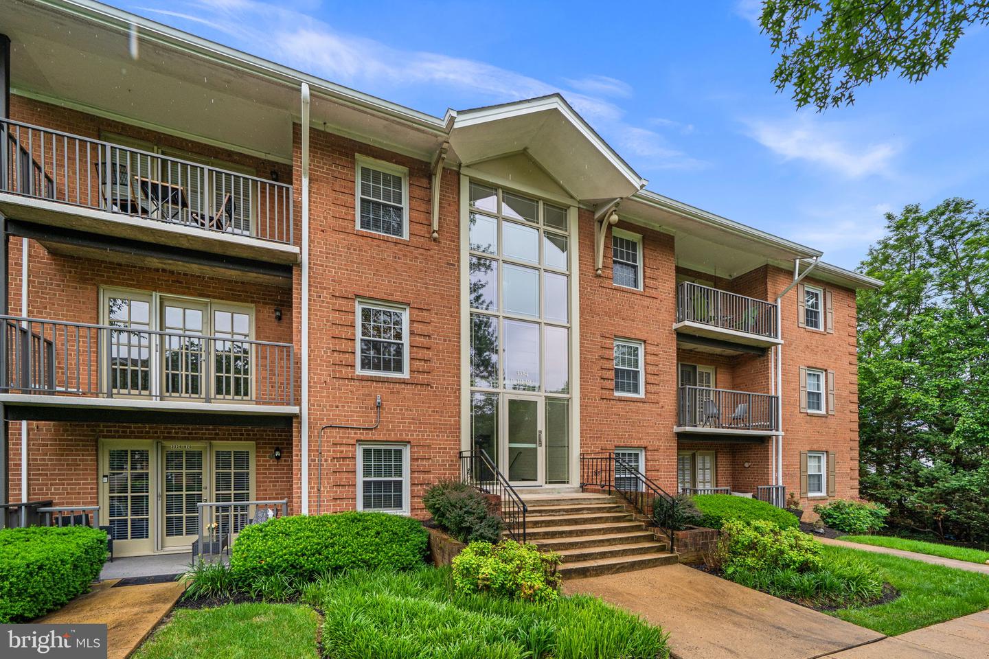 3334 Spring Lane #b-42, Falls Church