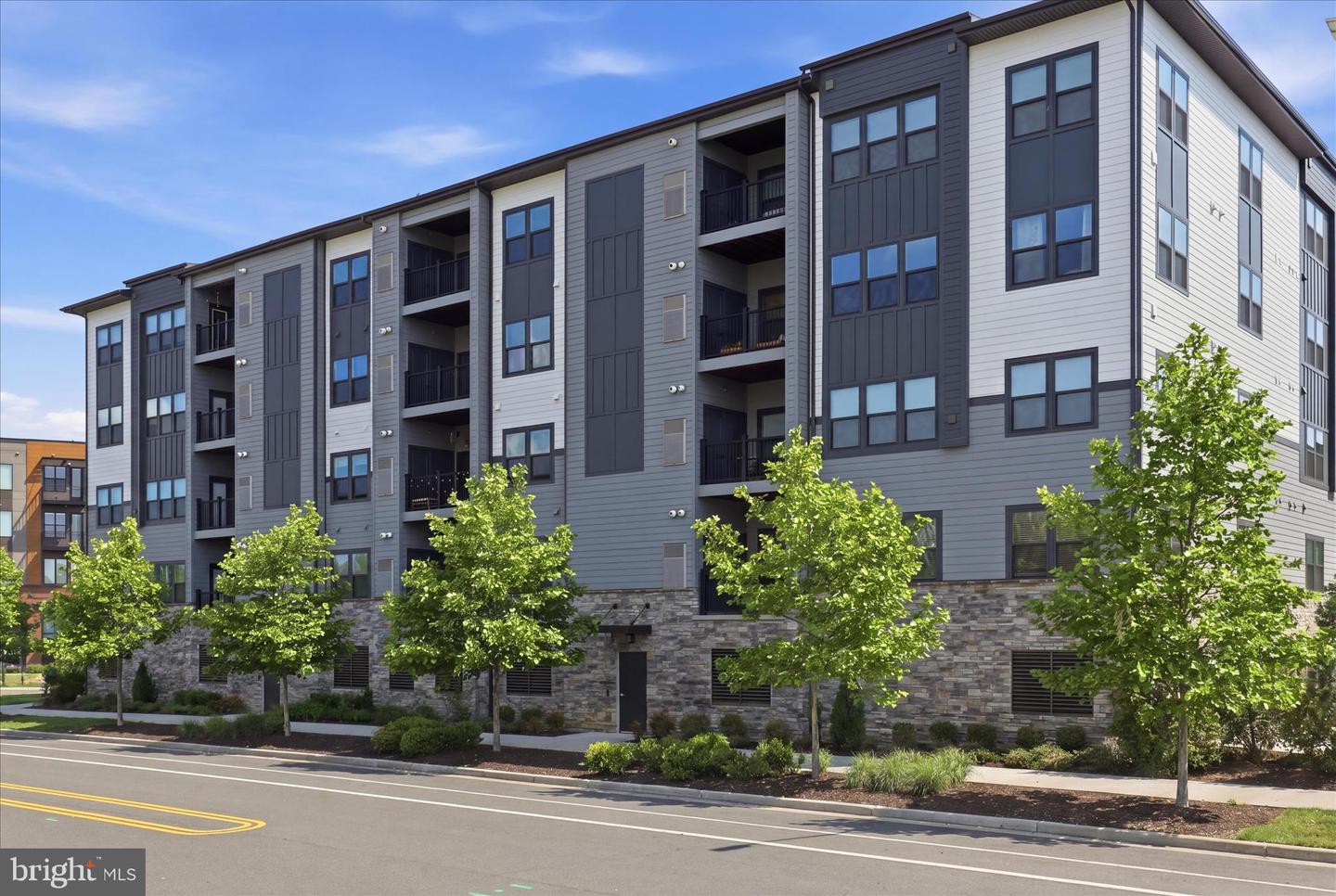 12850 Mosaic Park Way #2y