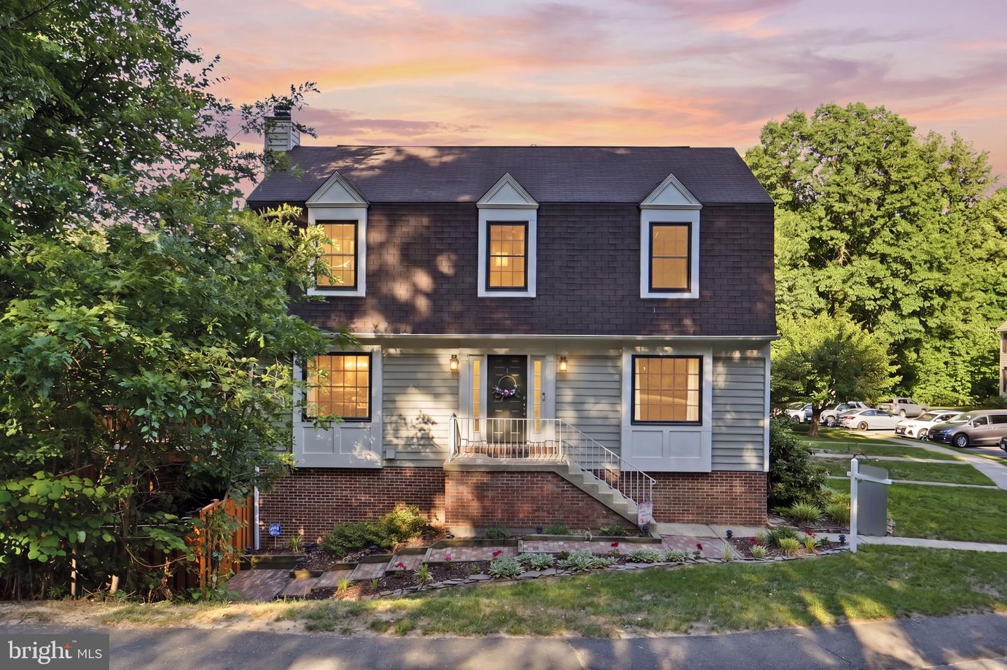 7660 Southern Oak Drive, Springfield