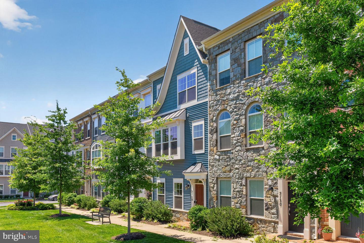 5128 Ridgeview Retreat