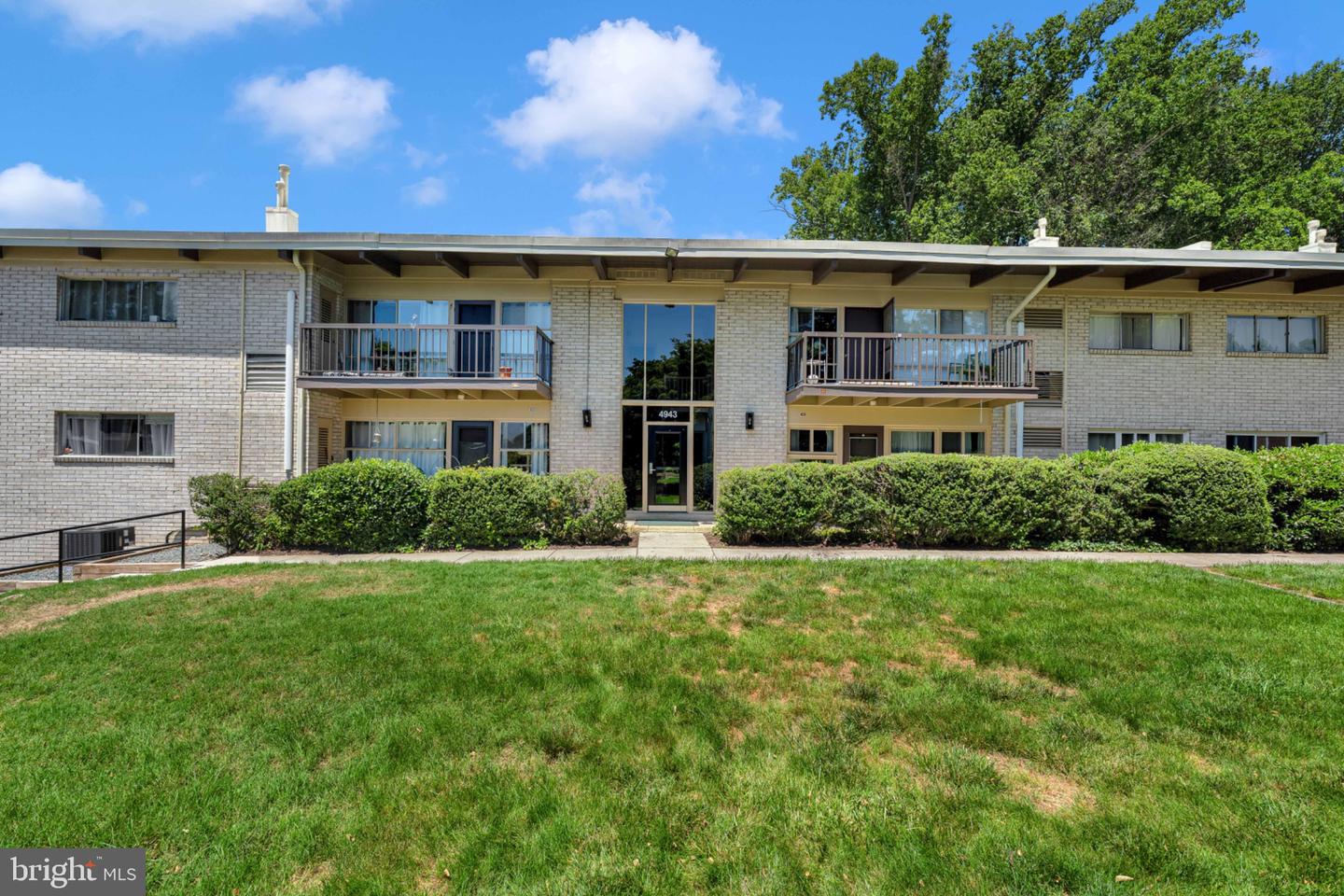 4943 Americana Drive #d-102