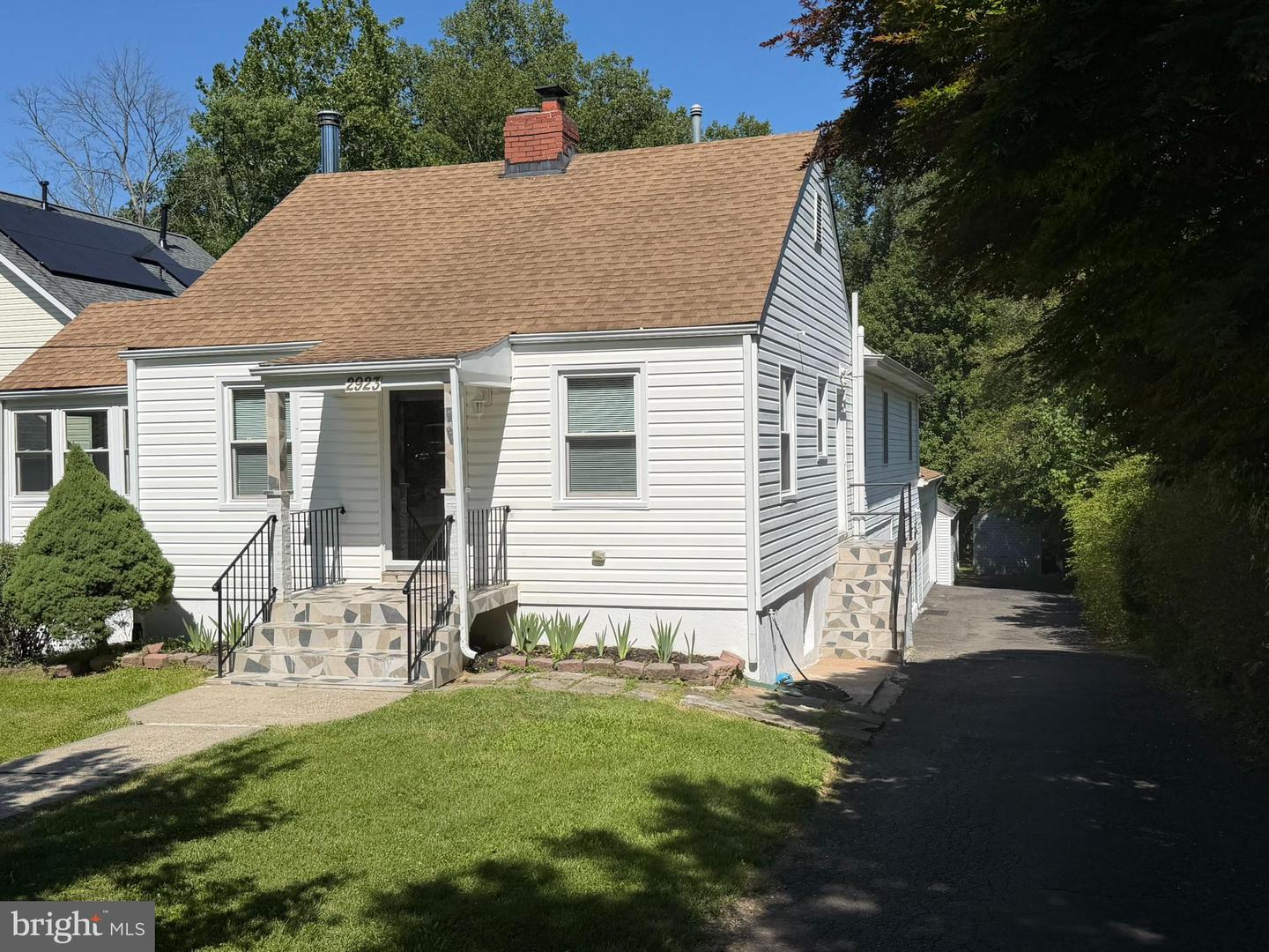 2923 Fairhill Road