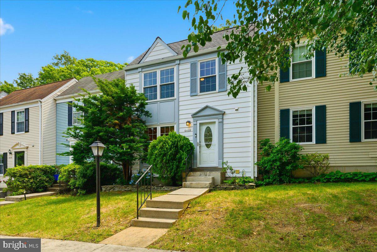 6452 Brickleigh Court, Alexandria