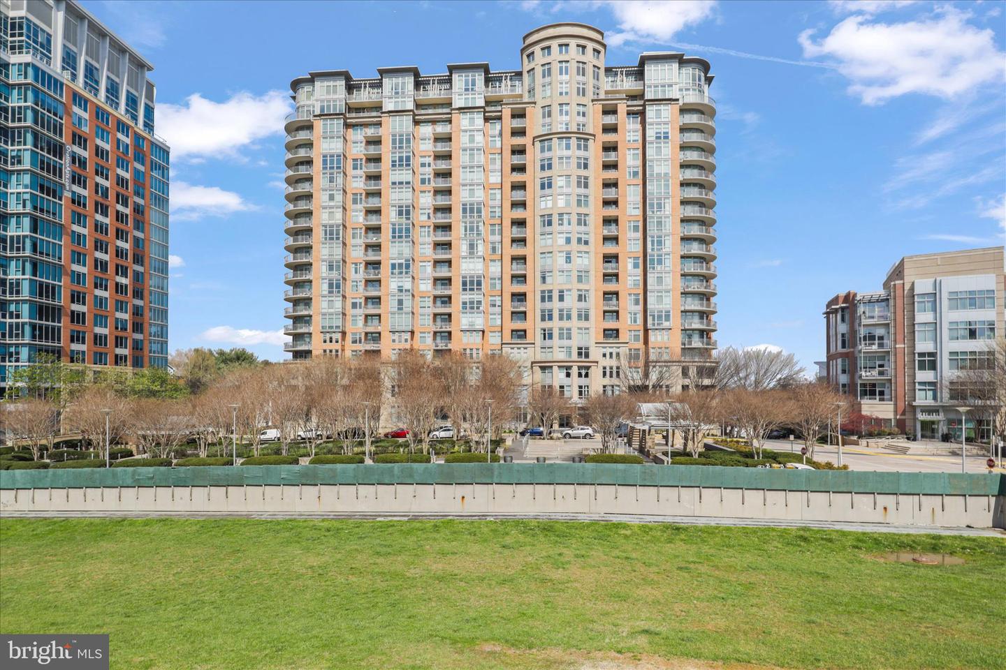 8220 Crestwood Heights Drive #206