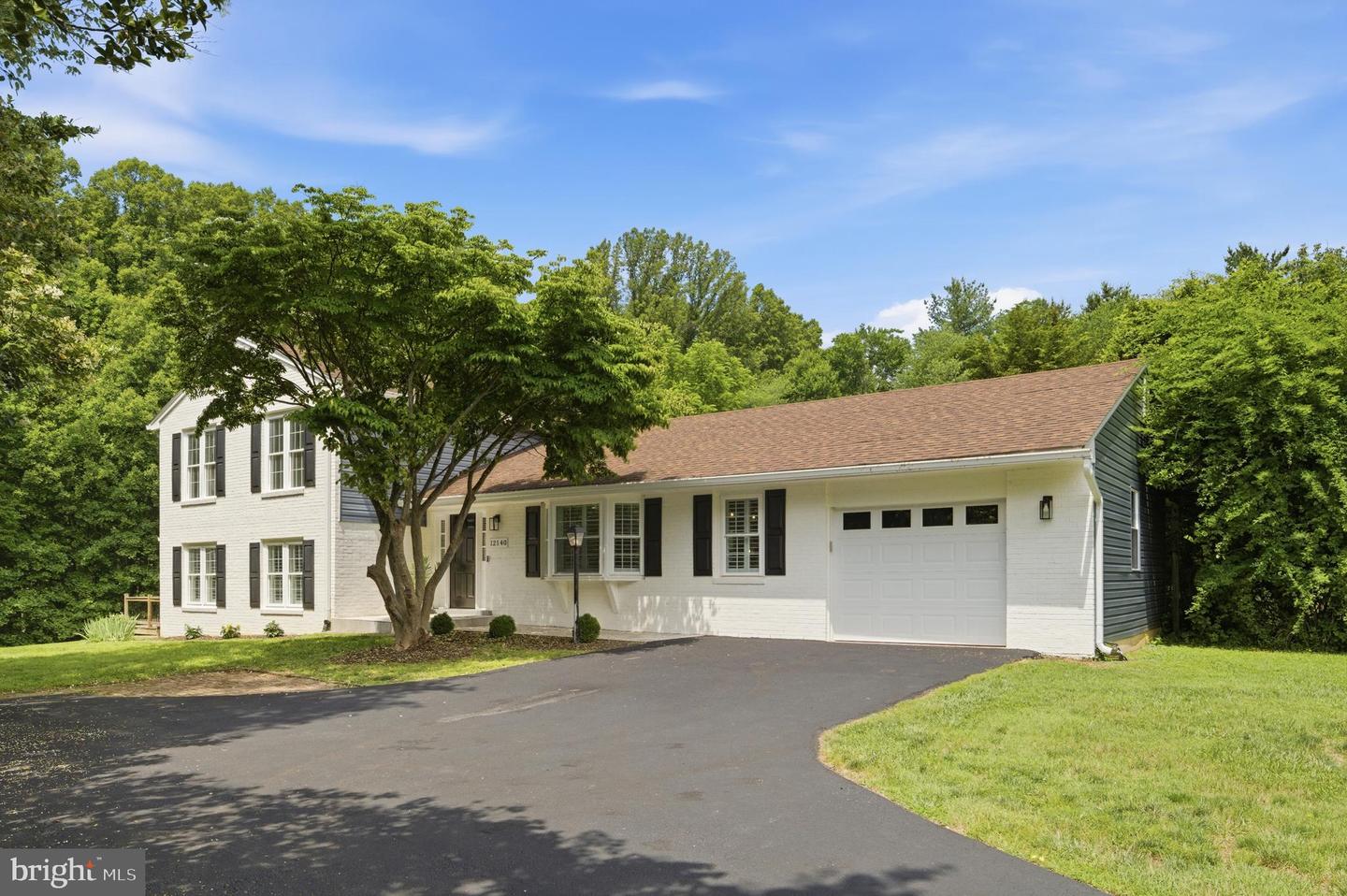 12140 Folkstone Drive, Herndon