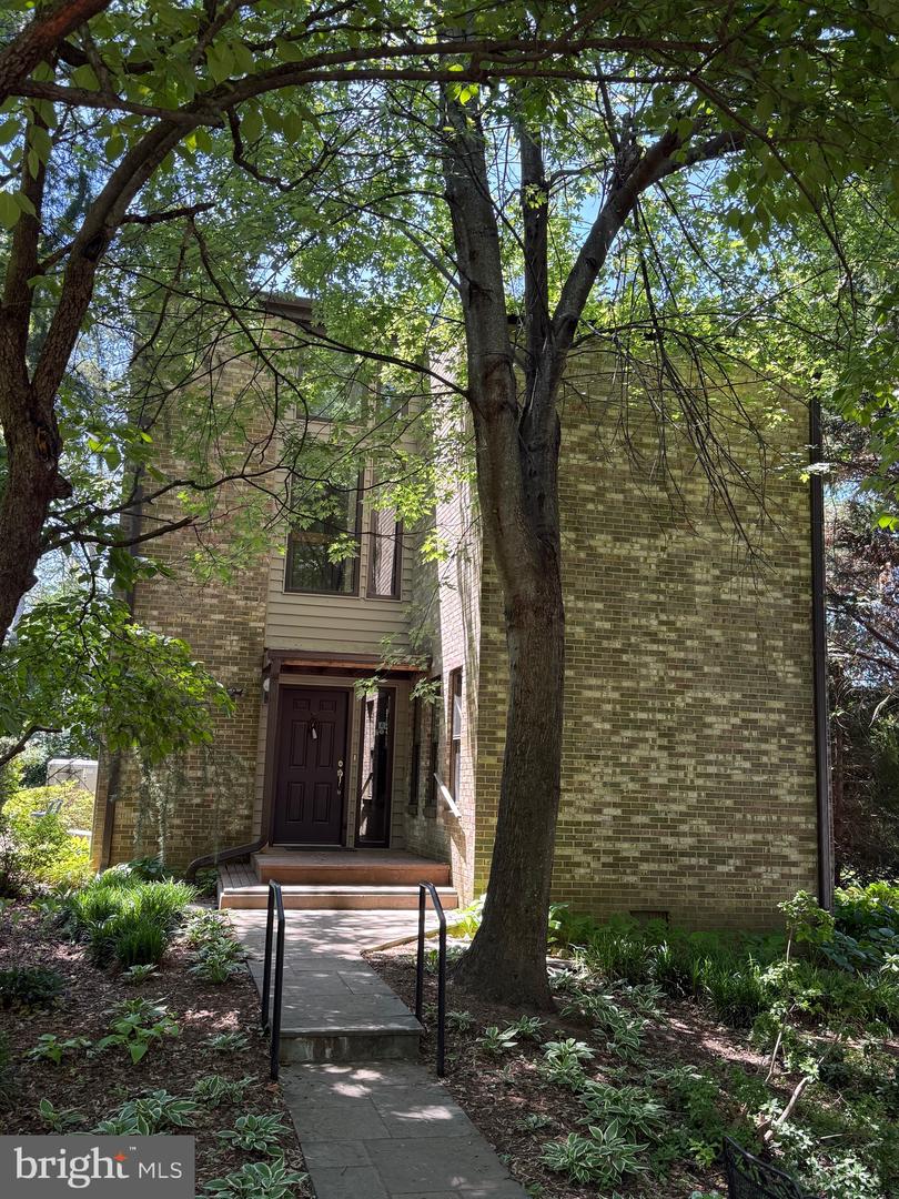 1524 Pathfinder Lane