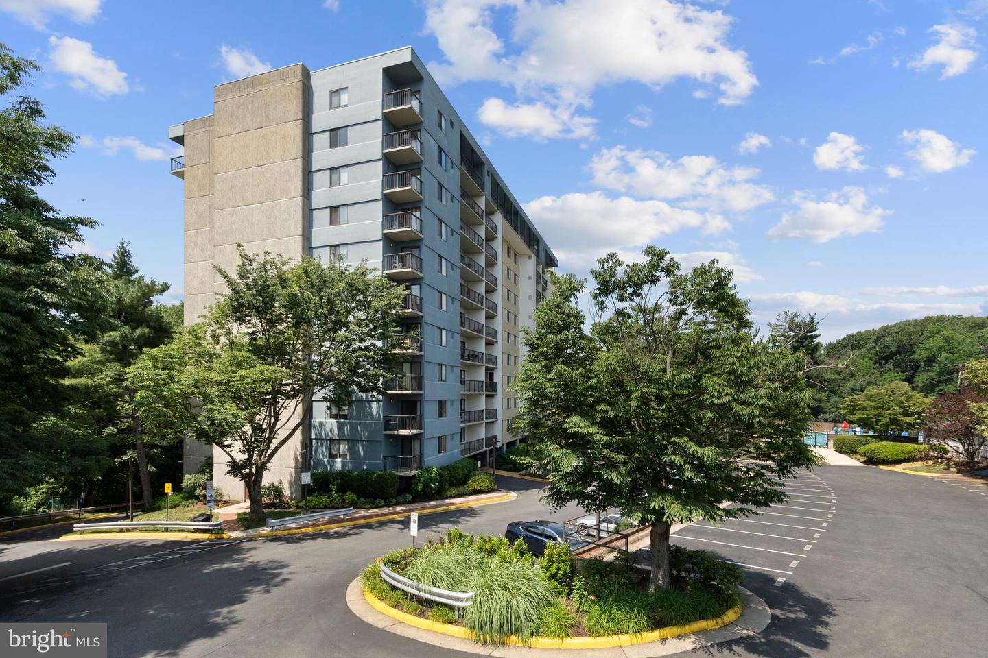 3800 Powell Lane #1218, Falls Church