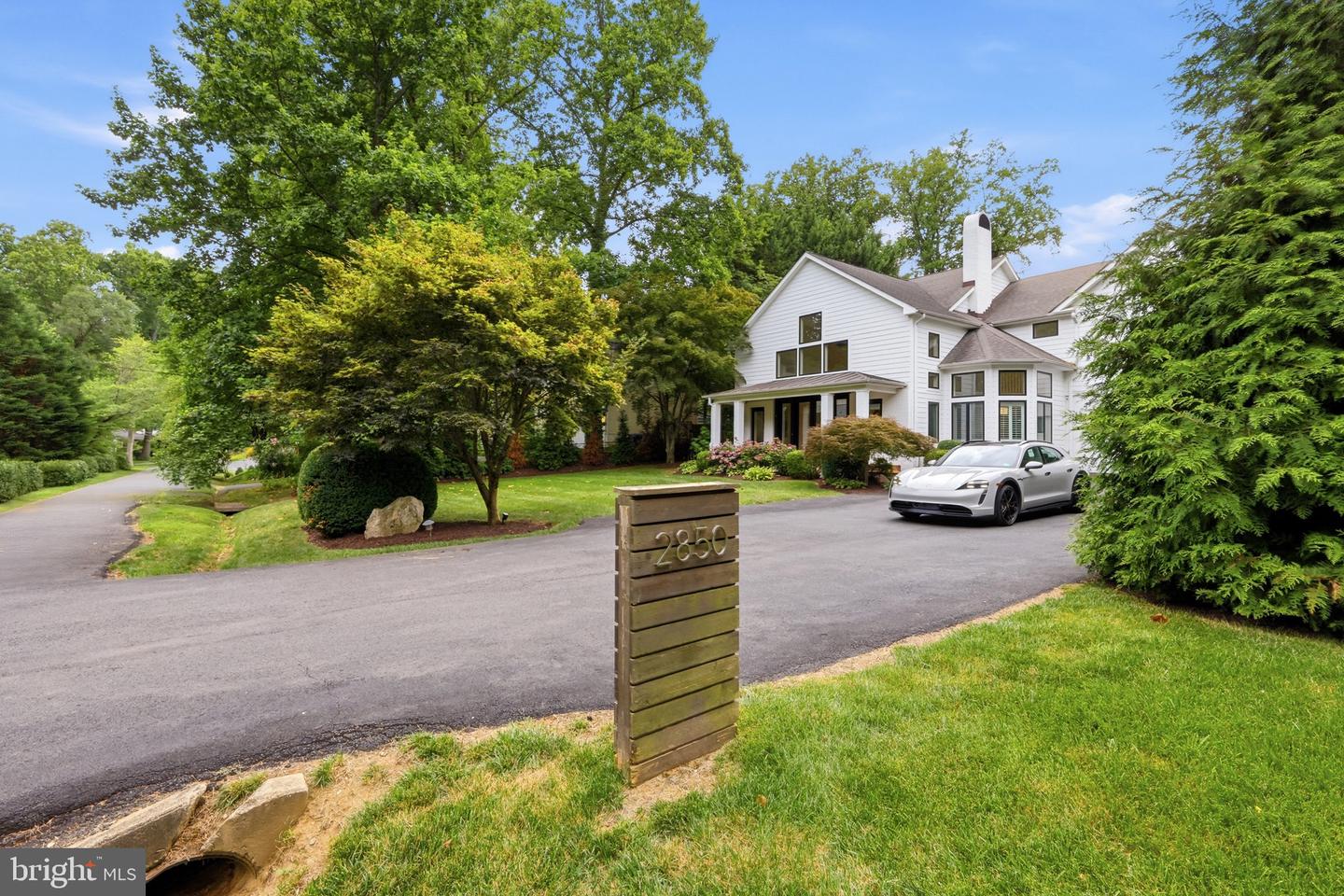 2850 Rosemary Lane