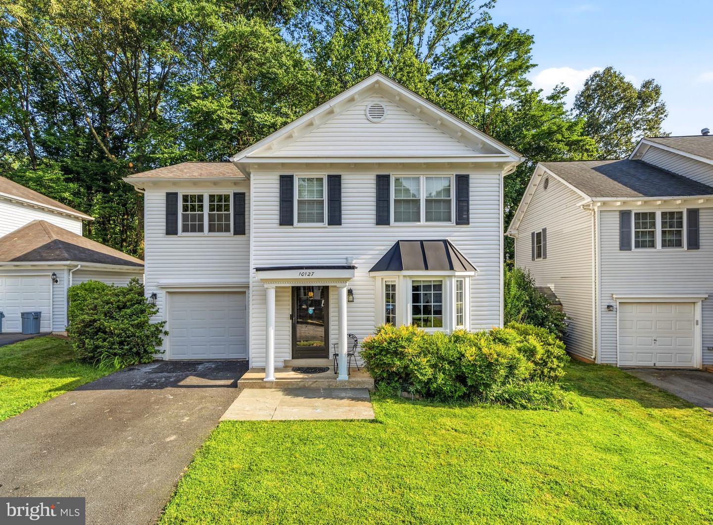 10127 Schoolhouse Woods Court
