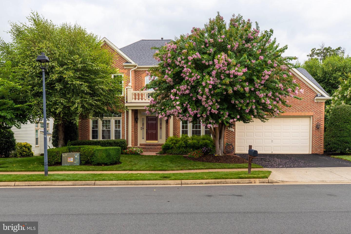 3714 Valley Oaks Drive