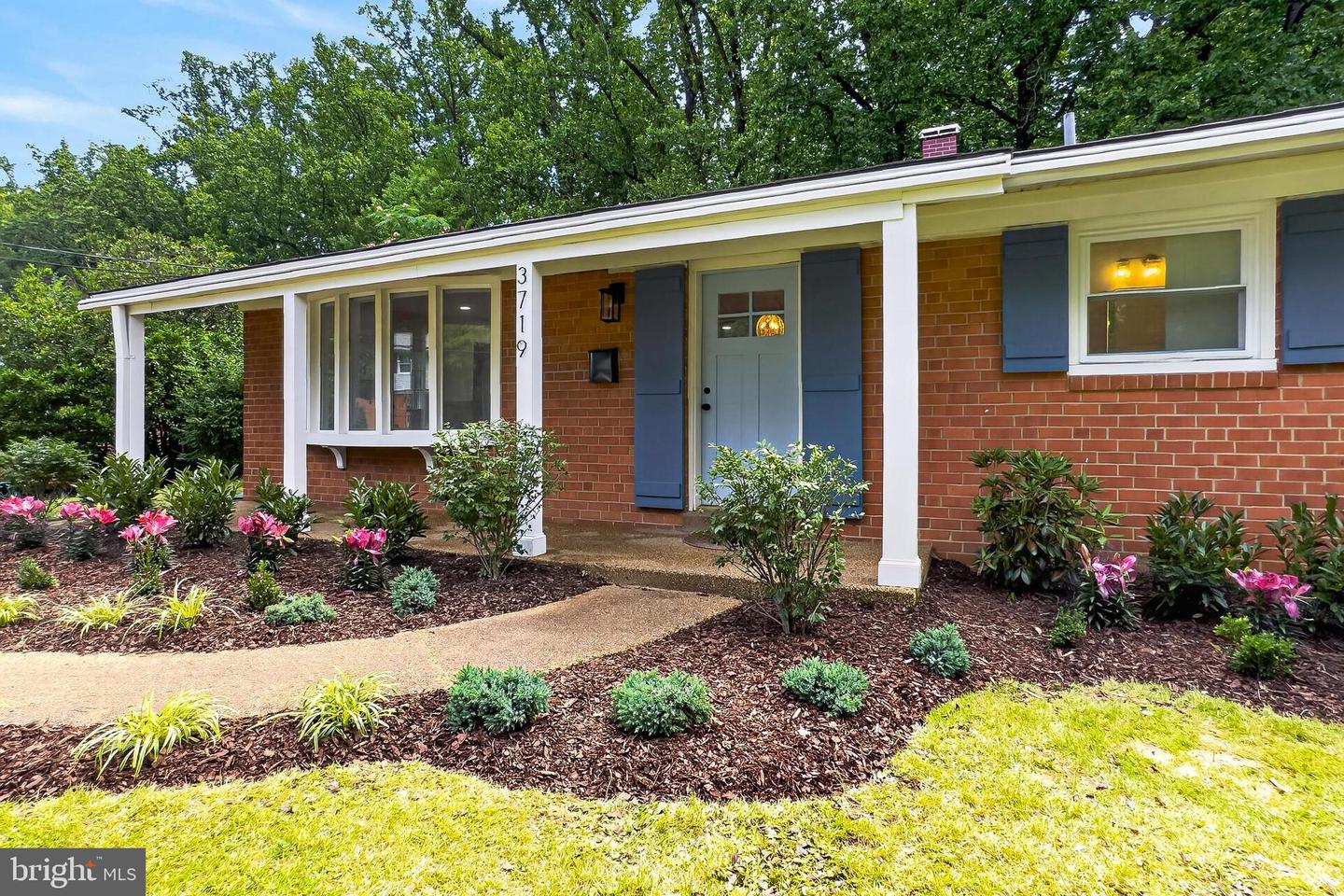 3719 Ivydale Drive