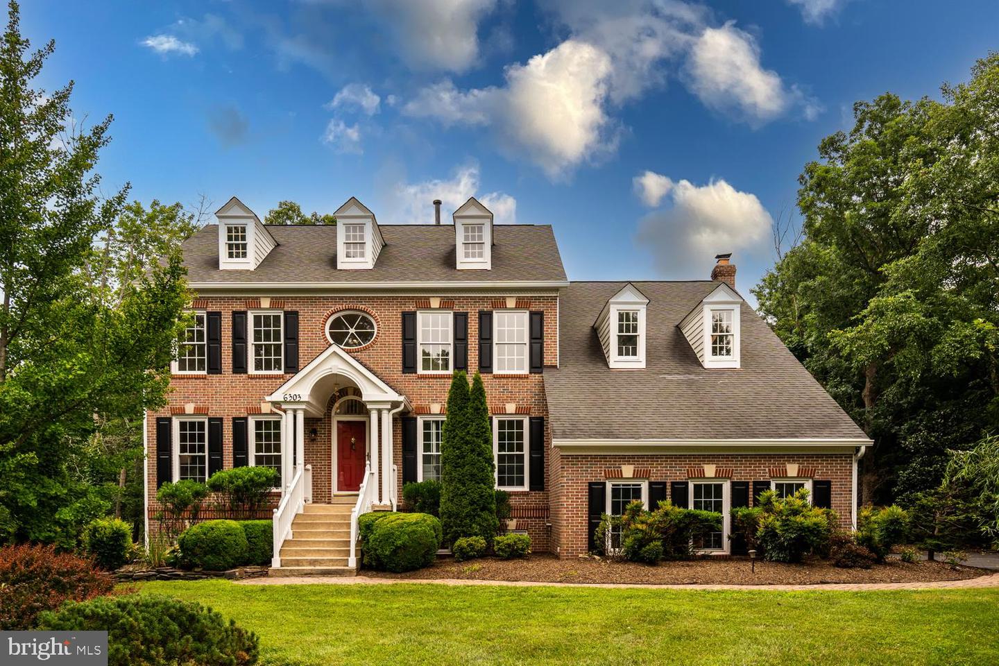 6303 Pebblebrook Trace