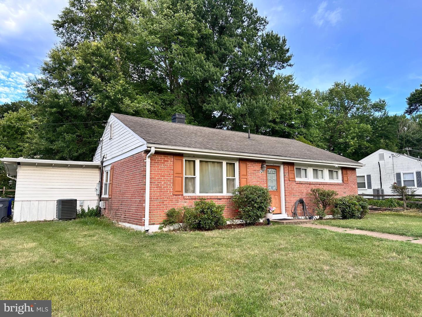 6301 The Parkway