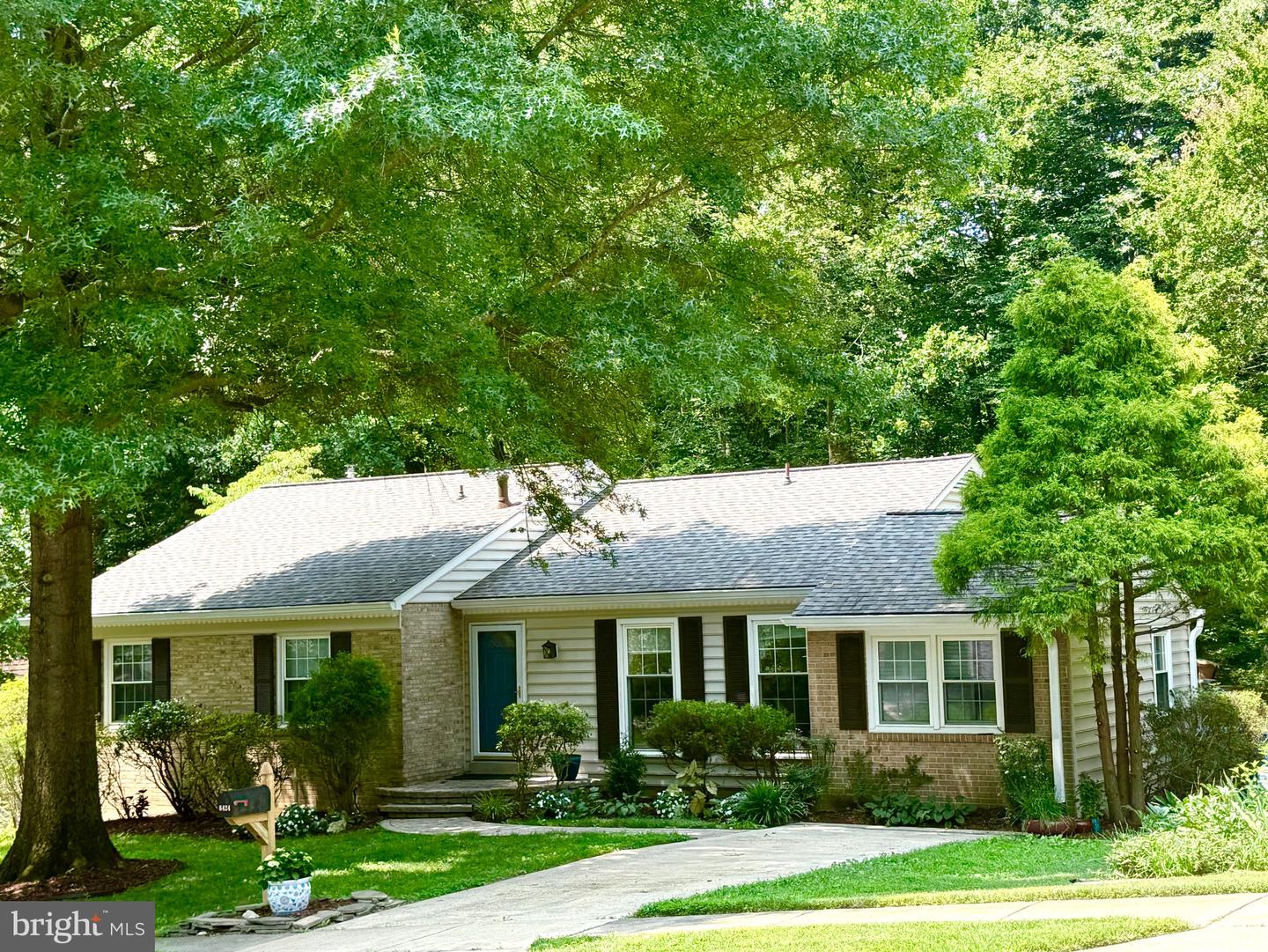 6424 Alloway Court