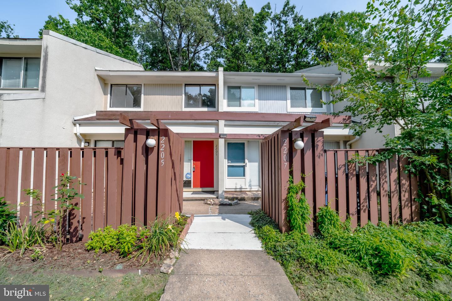 2205 Southgate Square SE #2205