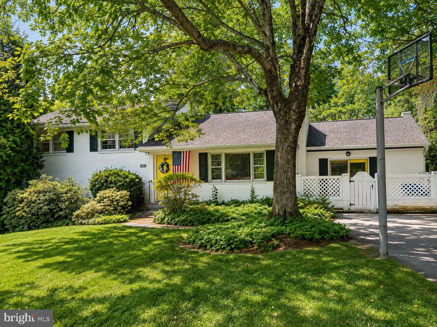 1712 Birch Road