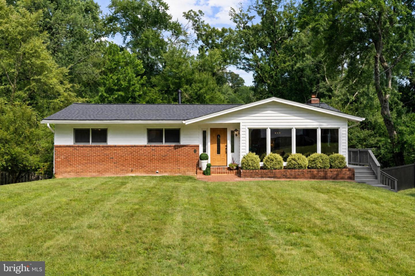 8719 Gateshead Road