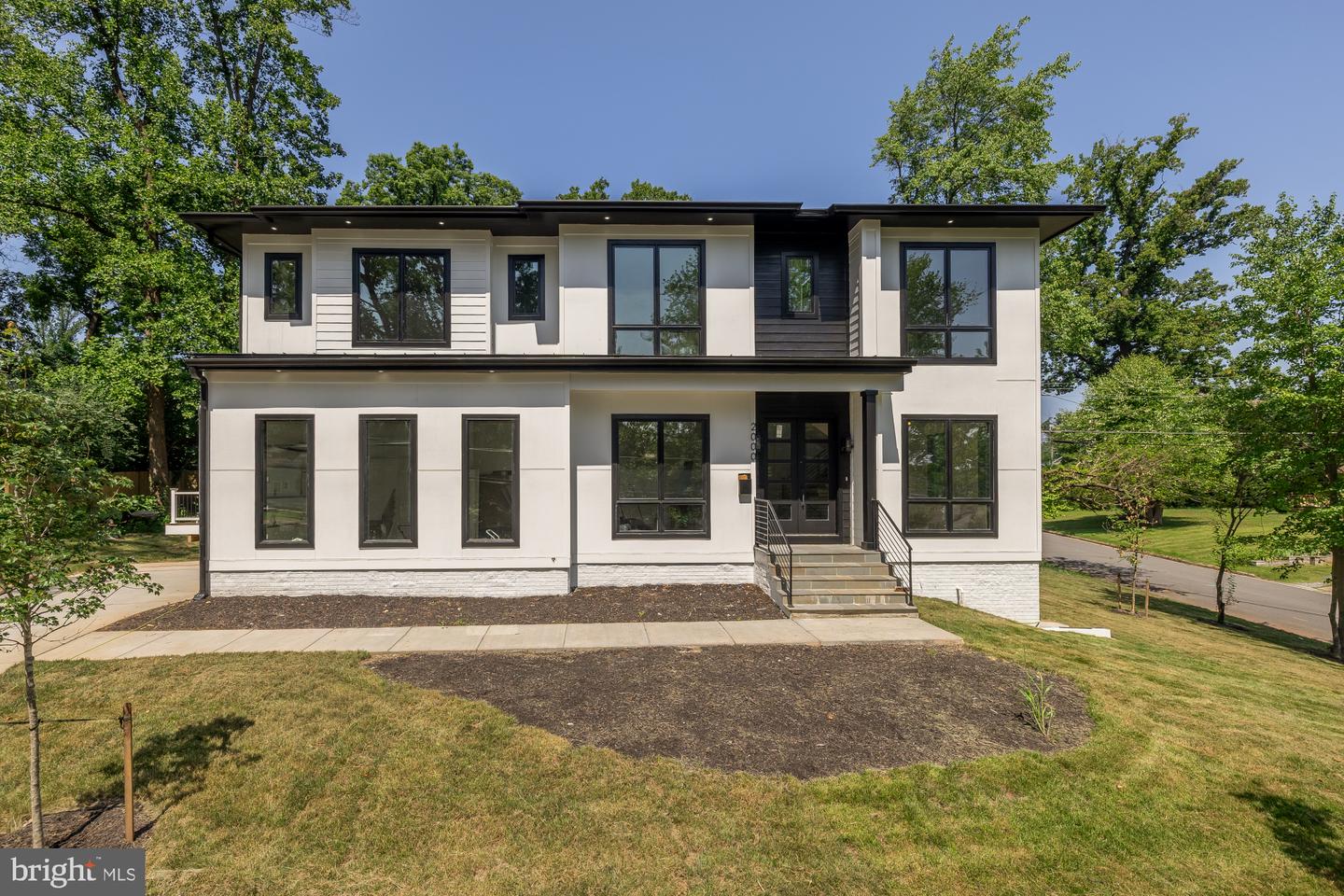 2000 Oswald Place, Falls Church