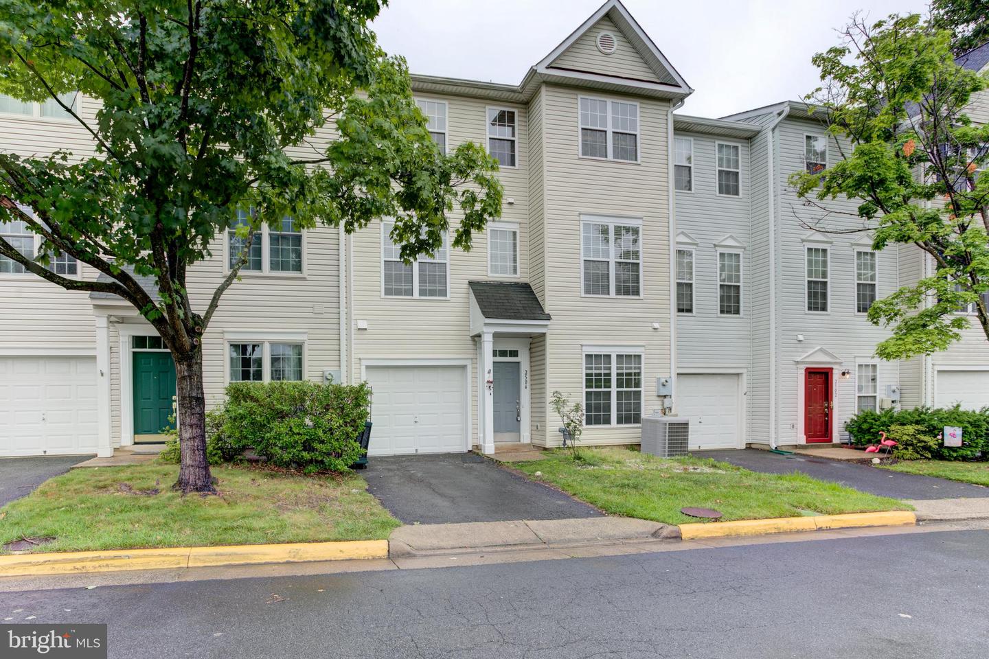 2504 Logan Wood Dr