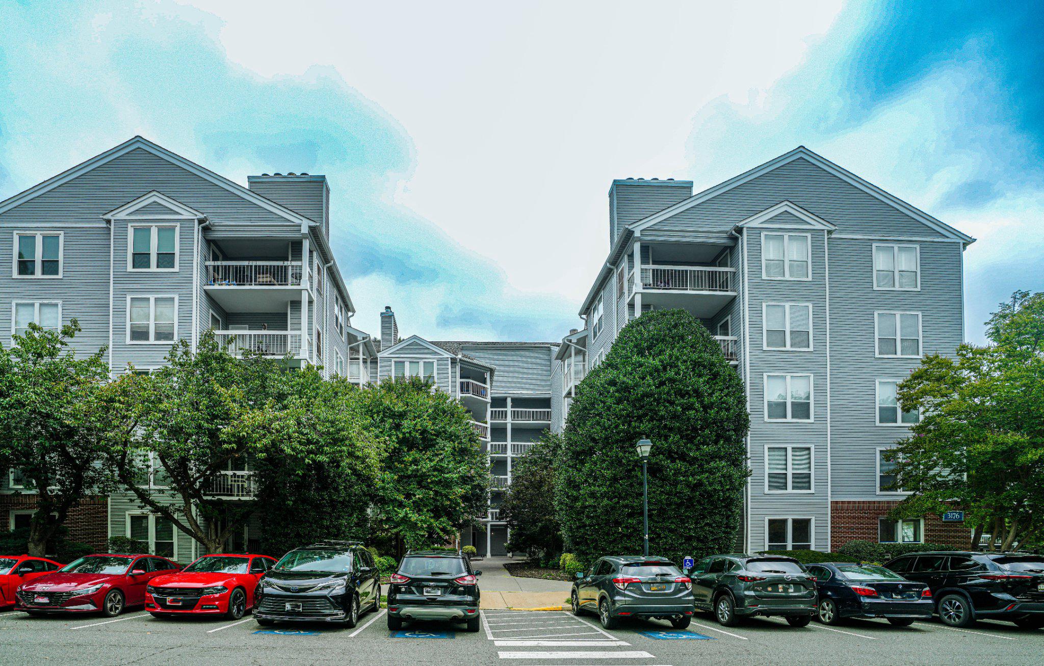 3176 Summit Square Drive #4-C5