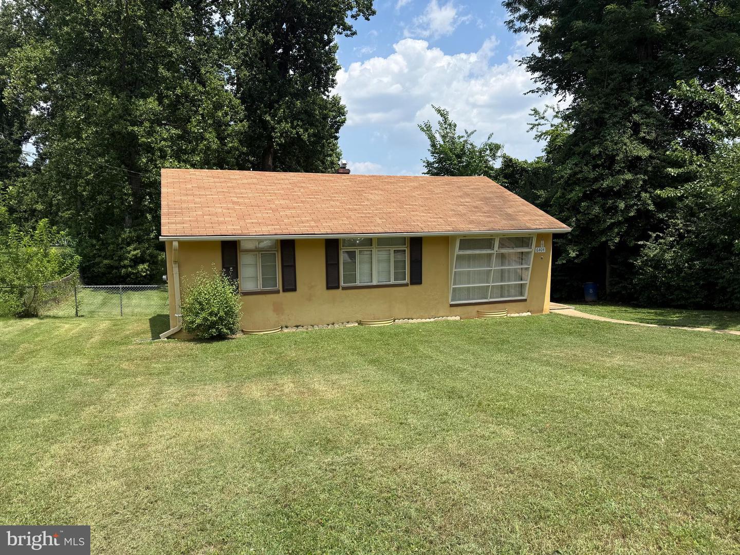 6404 Maplewood Drive